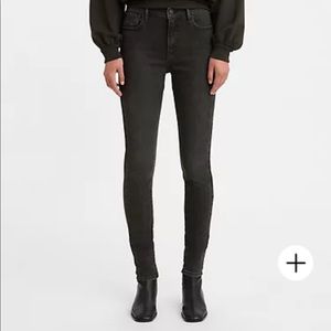 Levi’s 720 High Rise Skinny